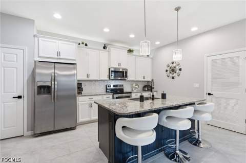 4439 Dutchess Park Rd, Fort Myers FL - photo 9 of 33