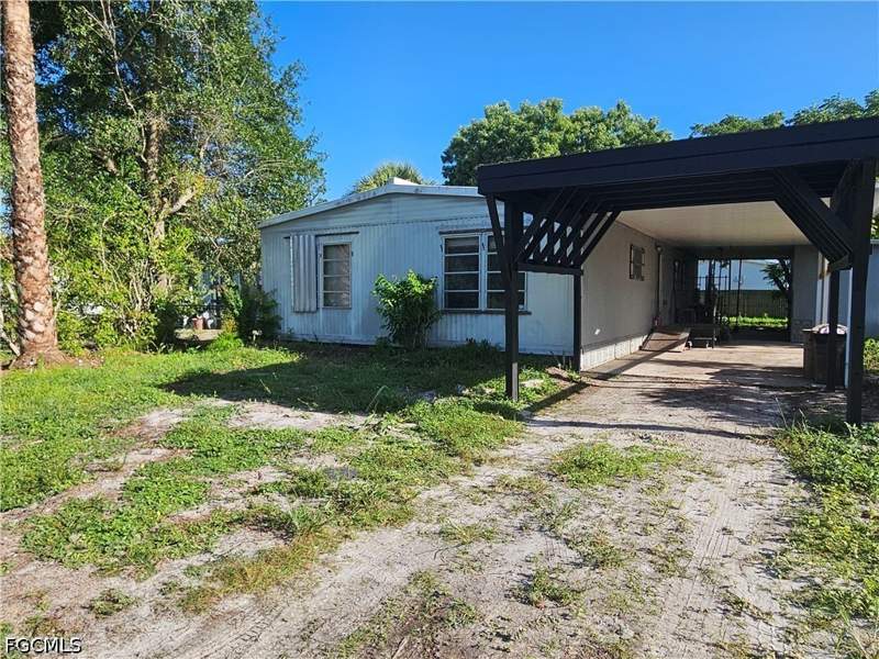 2 bedroom ManufacturedHome at 18210 Deuce Rd, Palm Creek, North Fort Myers — photo 2