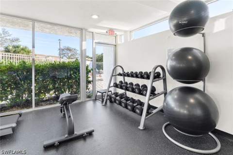 161 Santa Clara Dr 10, Naples FL - photo 20 of 25