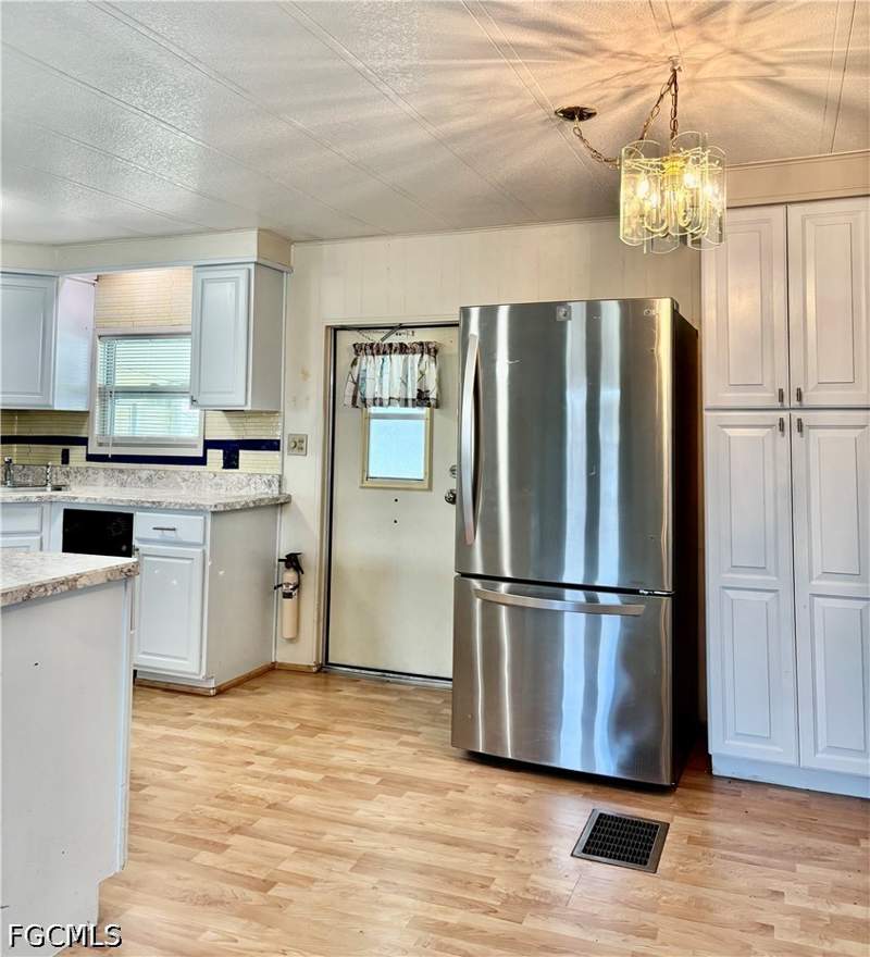 2 bedroom ManufacturedHome at 518 Pine Tree Ct, Forest Park Mobile Home, North Fort Myers — photo 5