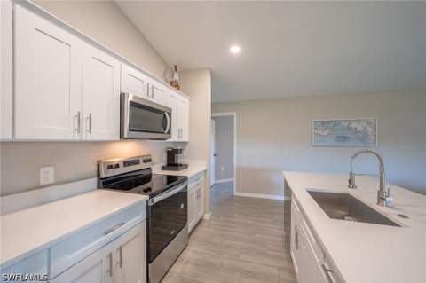 8152 Pelican Rd, Fort Myers FL - photo 11 of 24