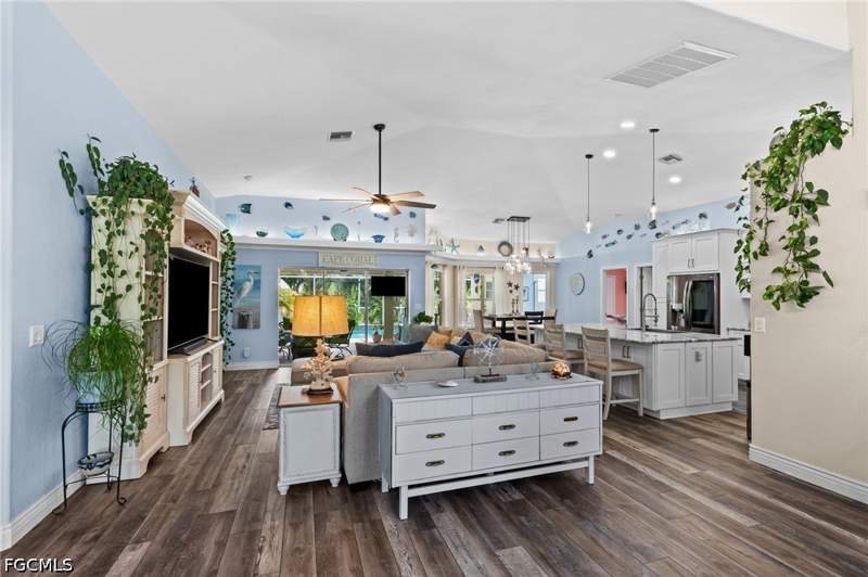 3 bedroom SingleFamilyResidence at 441 NE 5th Ave, Cape Coral, Cape Coral — photo 5