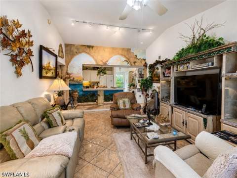 8294 Key Royal Cir 1631, Naples FL - photo 13 of 41