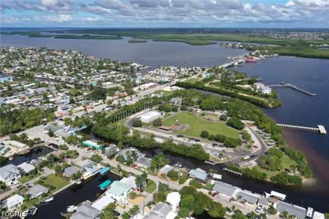 11242 Matlacha Ave, Matlacha FL - photo 10 of 12