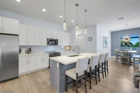 4208 NW 13th St, Cape Coral FL - photo 7 of 31