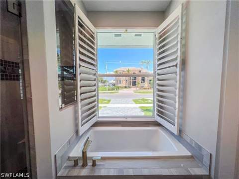 554 N Barfield Dr, Marco Island FL - photo 19 of 31