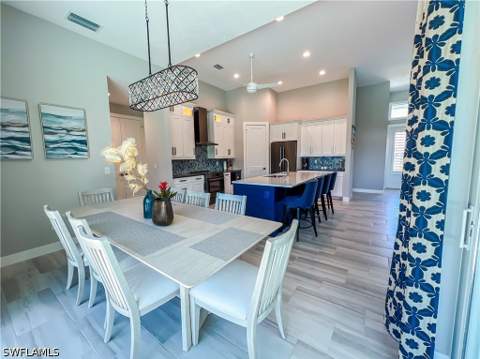554 N Barfield Dr, Marco Island FL - photo 8 of 31