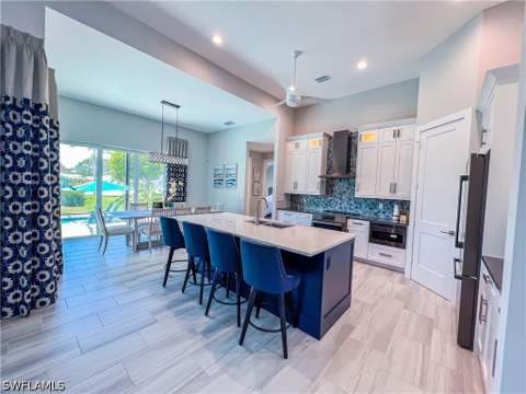 554 N Barfield Dr, Marco Island FL - photo 9 of 31