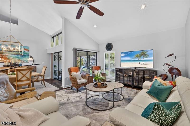 3 bedroom Townhouse at 4830 Springline Dr, Harbortown, Fort Myers — photo 2