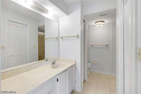 9580 Victoria Ln 205, Naples FL - photo 17 of 25