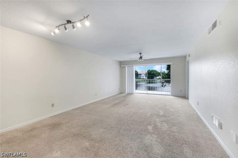 2 bedroom Condominium at 9580 Victoria Ln 205, Victoria Lakes, Naples — photo 5