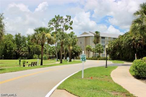 19880 Breckenridge Dr 201, Estero FL - photo 7 of 32