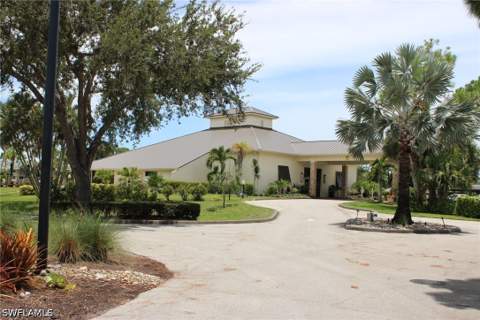 19880 Breckenridge Dr 201, Estero FL - photo 8 of 32