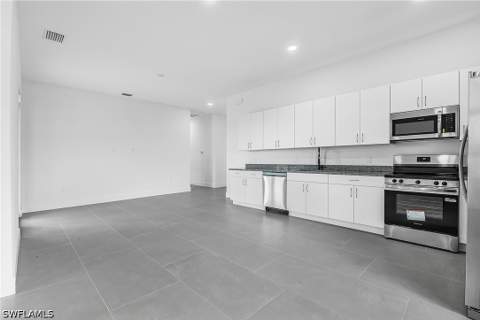 316 NW 10th St, Cape Coral FL - photo 10 of 33