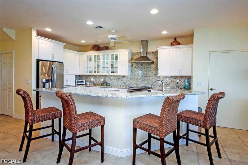 3 bedroom Duplex at 5425 Shearwater DR, HERONS LANDINGS II, Sanibel — photo 3