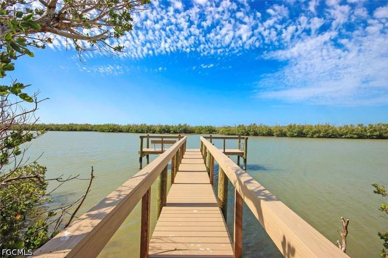 3 bedroom Duplex at 5425 Shearwater DR, HERONS LANDINGS II, Sanibel — photo 4