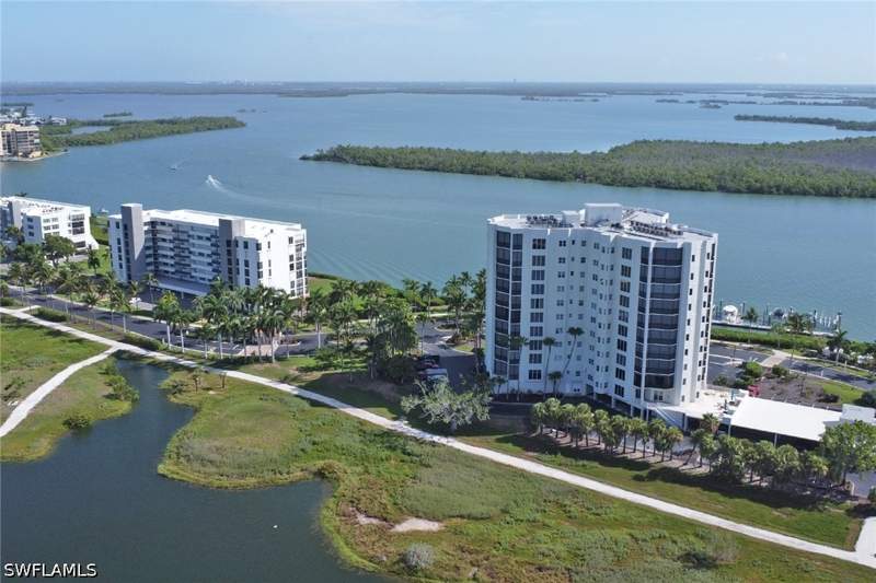 3 bedroom Condominium at 4198 Bay Beach Ln 113, Waterside At Bay Beach, Fort Myers Beach — photo 3