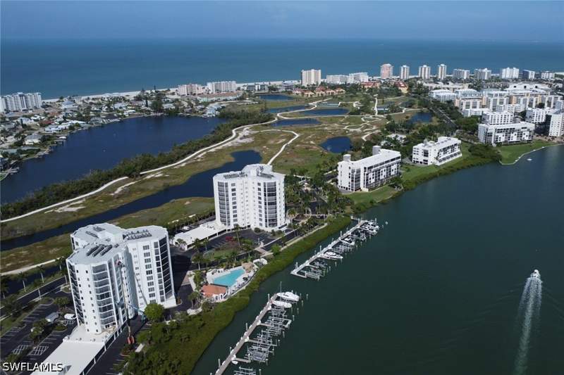3 bedroom Condominium at 4198 Bay Beach Ln 113, Waterside At Bay Beach, Fort Myers Beach — photo 5