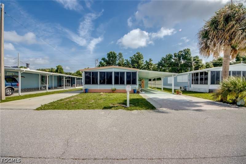 2 bedroom ManufacturedHome at 229 Shrub Ln N, Forest Park Mobile Home, North Fort Myers — photo 2
