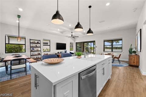 19025 Aqua Shore Dr, Fort Myers FL - photo 14 of 50