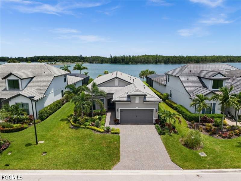 3 bedroom SingleFamilyResidence at 19025 Aqua Shore Dr, Wildblue, Fort Myers — photo 2