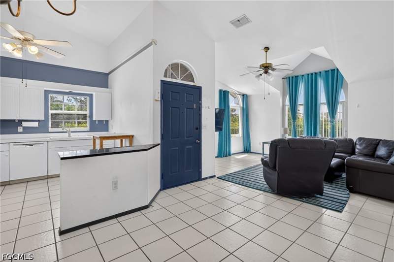 3 bedroom Condominium at 14461 Summerlin Trace Ct 8, Summerlin Trace Condo, Fort Myers — photo 3