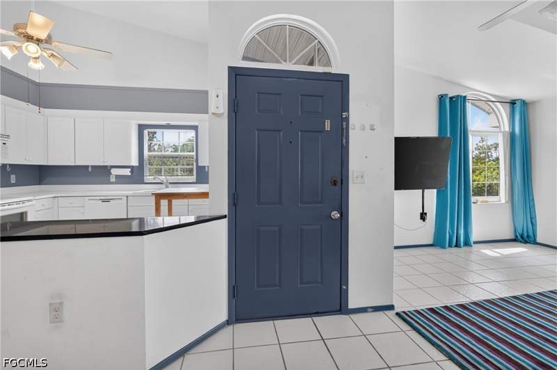3 bedroom Condominium at 14461 Summerlin Trace Ct 8, Summerlin Trace Condo, Fort Myers — photo 4