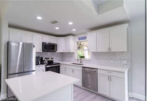 3470 White Blvd, Naples FL - photo 11 of 30