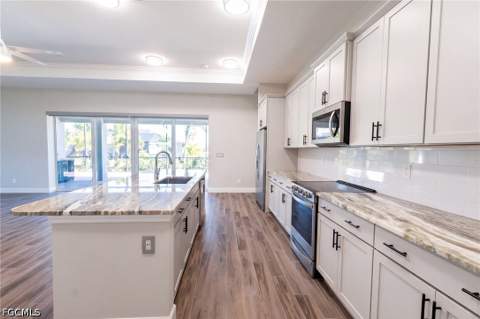 713 NW 37th Ave, Cape Coral FL - photo 10 of 46