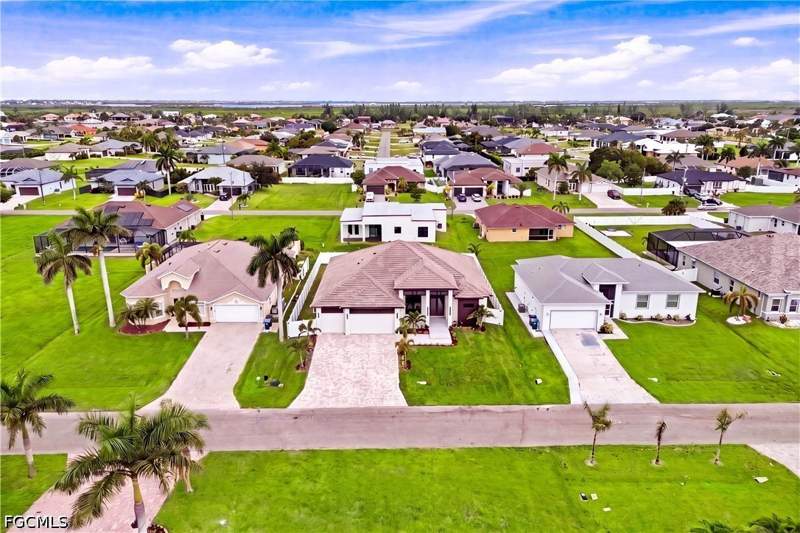 3 bedroom SingleFamilyResidence at 114 SW 36th Pl, Cape Coral, Cape Coral — photo 5