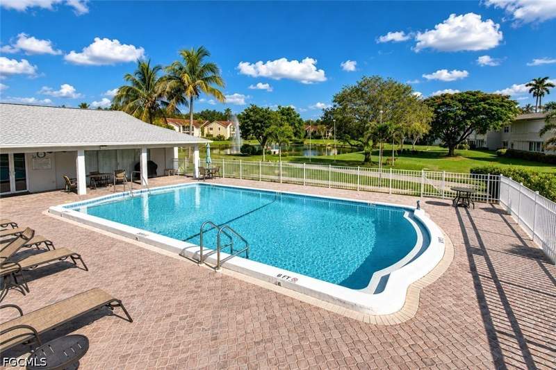 2 bedroom Condominium at 1830 Brantley Rd I7, Lake Lawn Condo, Fort Myers — photo 4