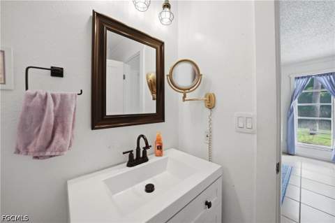 5625 Foxlake Dr, North Fort Myers FL - photo 14 of 23