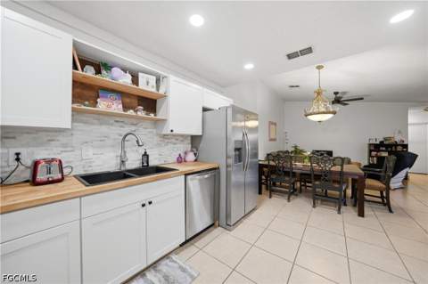 5625 Foxlake Dr, North Fort Myers FL - photo 6 of 23