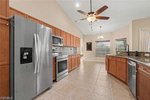 1143 NW 20th Pl, Cape Coral FL - photo 12 of 33