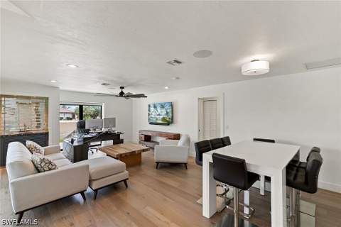 253 N Barfield Dr, Marco Island FL - photo 10 of 39