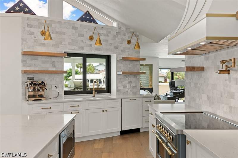 3 bedroom SingleFamilyResidence at 253 N Barfield Dr, Marco Island, Marco Island — photo 5