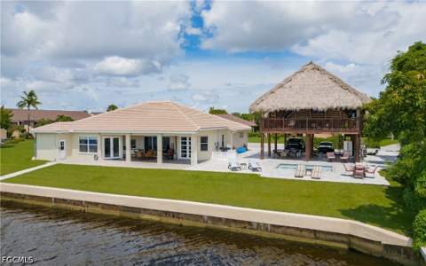15475 Admiralty Cir, North Fort Myers FL - photo 16 of 47