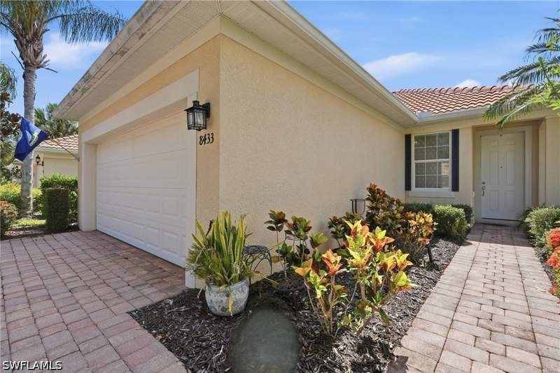 3 bedroom SingleFamilyResidence at 8433 Karina Ct, Verona Walk, Naples — photo 2