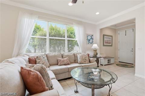 8433 Karina Ct, Naples FL - photo 7 of 33