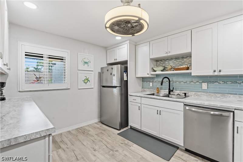 2 bedroom Condominium at 16590 Partridge Place Rd 104, Partridge Place, Fort Myers — photo 5