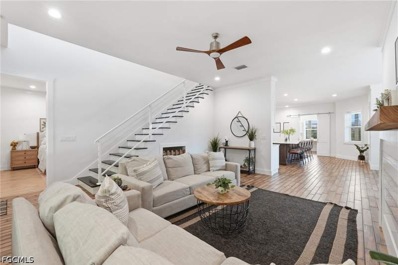3 bedroom SingleFamilyResidence at 3651 Bateman Rd, Alva, Alva — photo 4