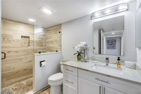 9901 Sunset Cove Ln 222, Fort Myers FL - photo 17 of 28