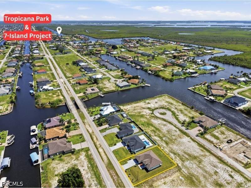 4 bedroom SingleFamilyResidence at 1428 Old Burnt Store Rd N, Cape Coral, Cape Coral — photo 3
