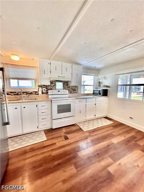 3584 Celestial Way, North Fort Myers FL - photo 8 of 35