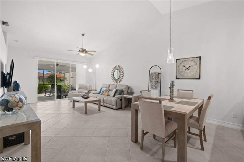 3 bedroom Attached at 15222 Cortona Way, Tuscany Cove, Naples — photo 2