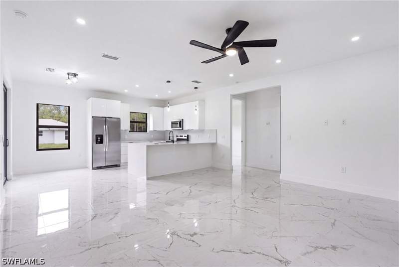3 bedroom SingleFamilyResidence at 3601 55th St W, Lehigh Acres, Lehigh Acres — photo 4
