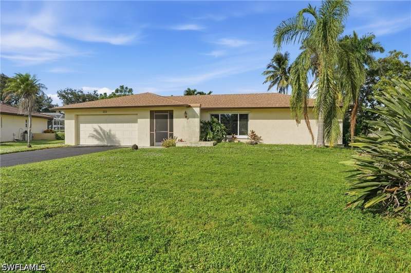 3 bedroom SingleFamilyResidence at 223 Pine Valley Cir, St Andrews At Lely Golf Estates, Naples — photo 2
