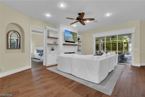11620 Spoonbill Ln, Fort Myers FL - photo 9 of 37