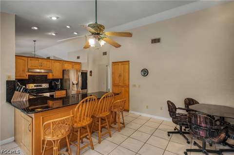 242 SW 45th Ter, Cape Coral FL - photo 9 of 34