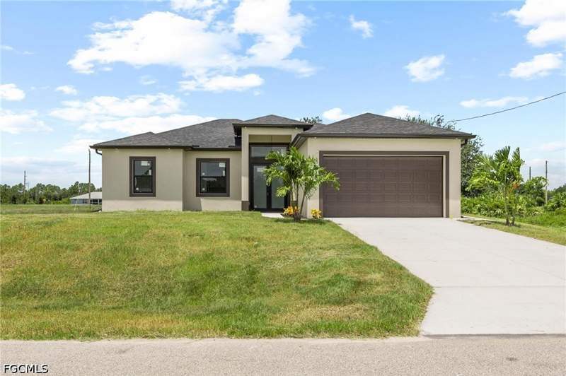 3 bedroom SingleFamilyResidence at 760 Festival Ave S, Lehigh Acres, Lehigh Acres — photo 2